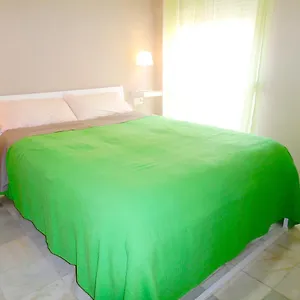 https://enjoy-apart-centro-y-playa-cervantes.es-andalucia.com